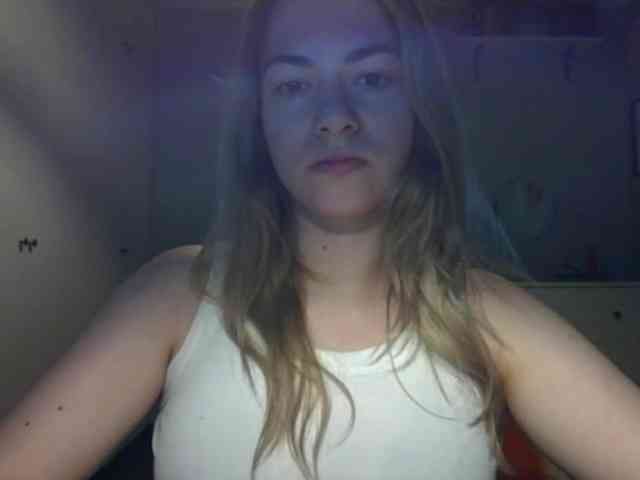 RosieJune webcam