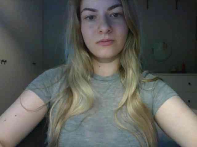 RosieJune webcam