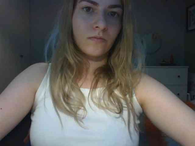 RosieJune webcam