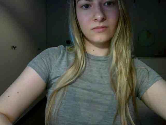RosieJune webcam