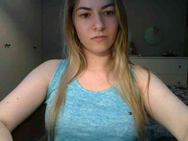RosieJune webcam