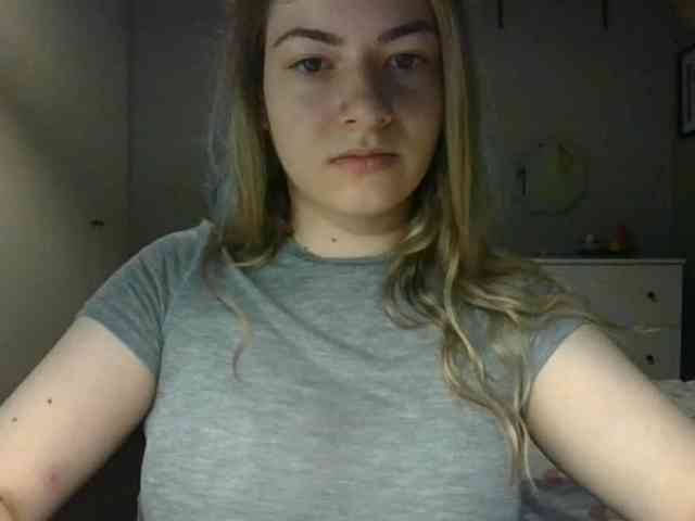 RosieJune webcam