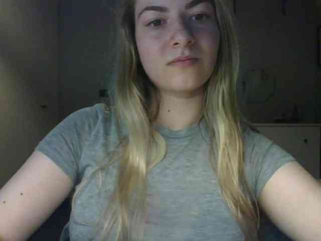 RosieJune webcam