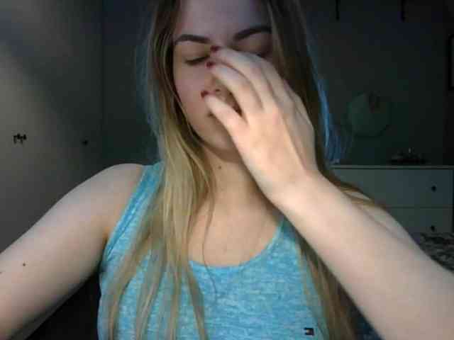 RosieJune webcam