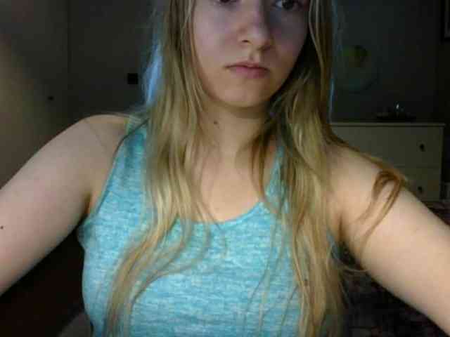 RosieJune webcam
