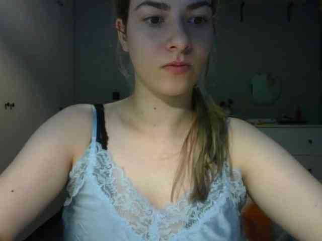 RosieJune webcam