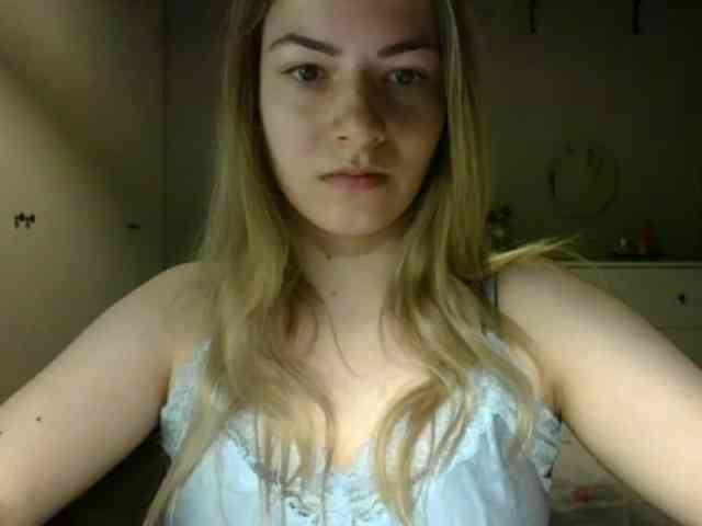 RosieJune webcam