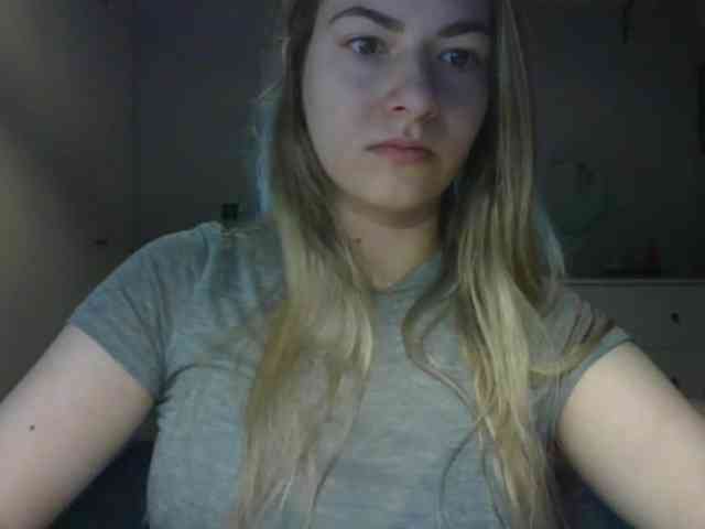 RosieJune webcam