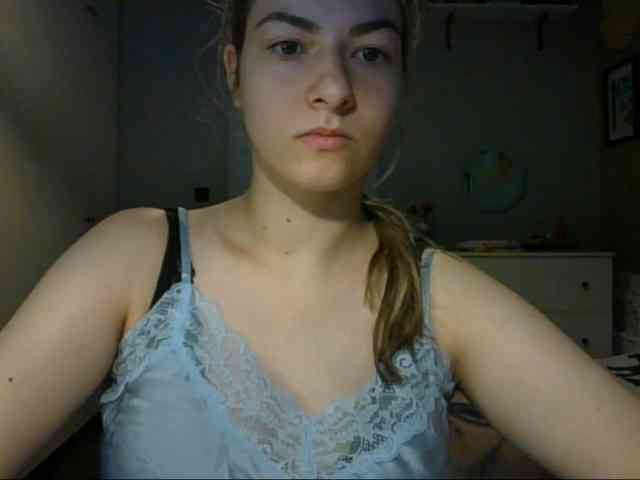 RosieJune webcam