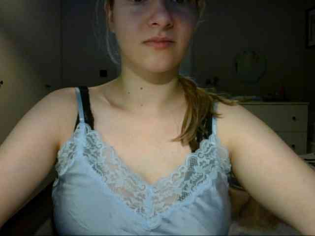 RosieJune webcam