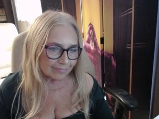 BlondeSofia Porn Show