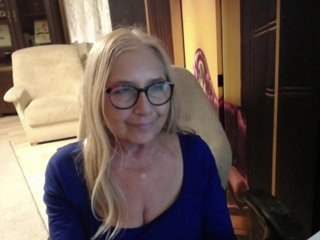 BlondeSofia Porn Show