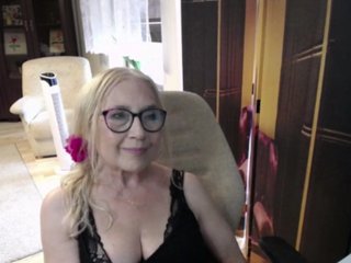 BlondeSofia Porn Show