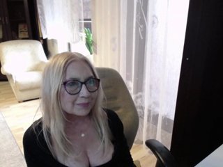 BlondeSofia Porn Show