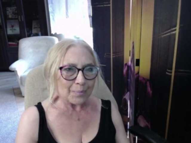 BlondeSofia live cam on BongaCams