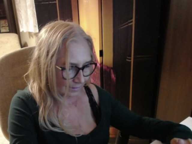 BlondeSofia live cam preview