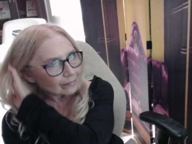 BlondeSofia live cam on BongaCams