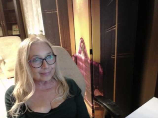 BlondeSofia live cam on BongaCams