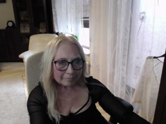 BlondeSofia live cam on BongaCams