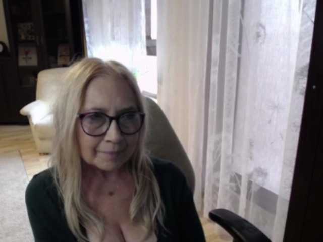 BlondeSofia live cam on BongaCams