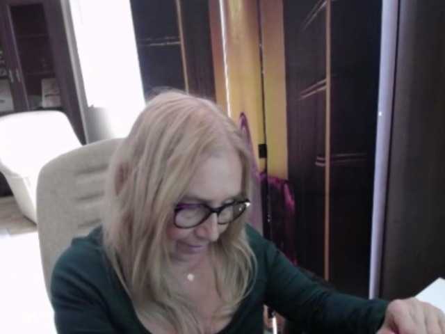 BlondeSofia live cam on BongaCams