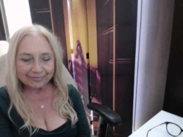 BlondeSofia live cam on BongaCams