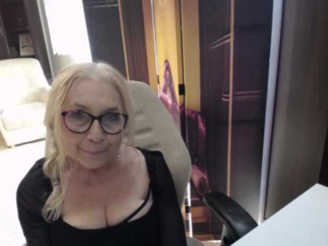 BlondeSofia webcam bongacams model stream image