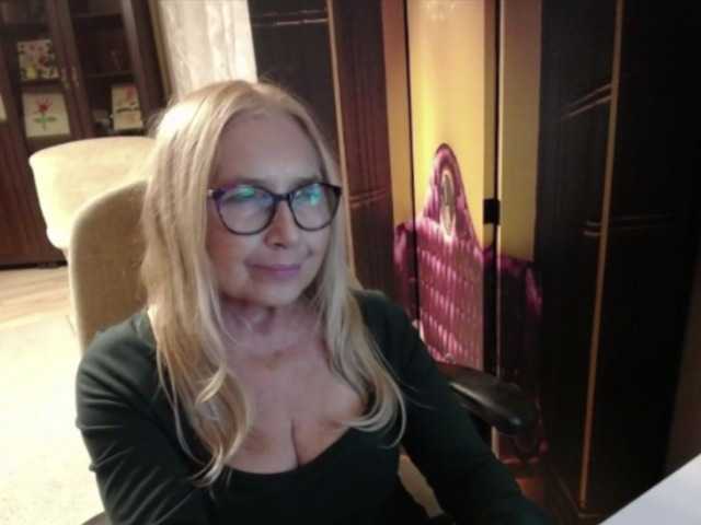 BlondeSofia Profile Photo