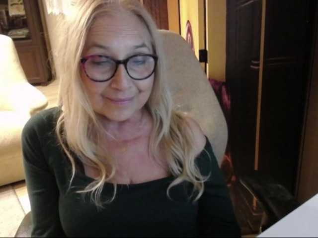 BlondeSofia live cam on BongaCams