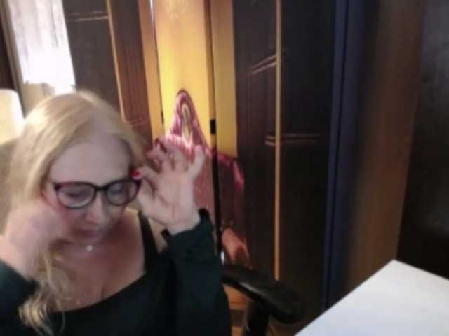 BlondeSofia live cam on BongaCams