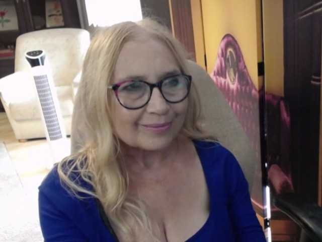 BlondeSofia Live-Cam auf BongaCams