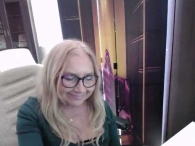 BlondeSofia live cam on BongaCams