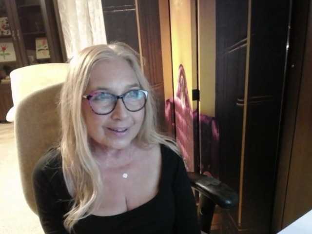 BlondeSofia live cam on BongaCams