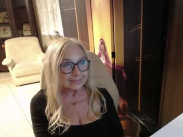 BlondeSofia live cam on BongaCams