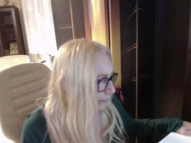 BlondeSofia live cam on BongaCams