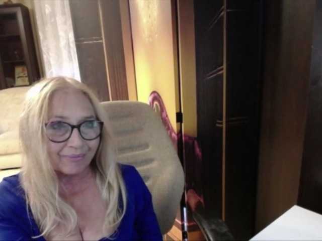 BlondeSofia live cam on BongaCams