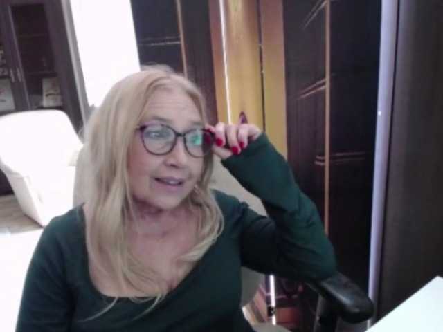 BlondeSofia live cam preview
