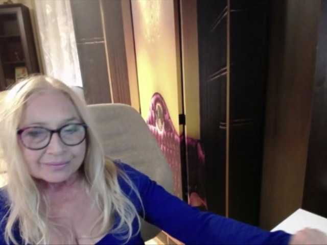 BlondeSofia live cam on BongaCams