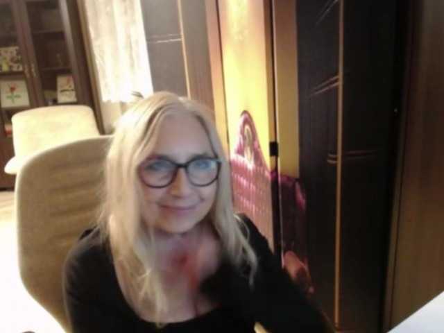 BlondeSofia live cam on BongaCams