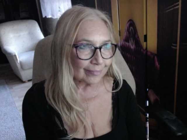 BlondeSofia webcam bongacams model stream image