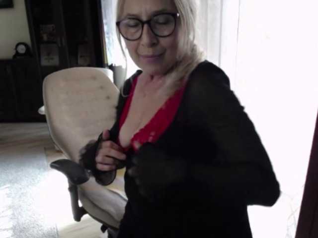 BlondeSofia live cam on BongaCams