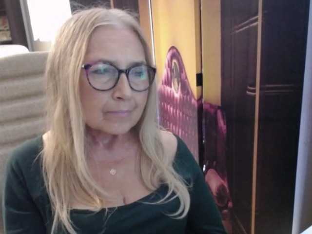 BlondeSofia live cam on BongaCams