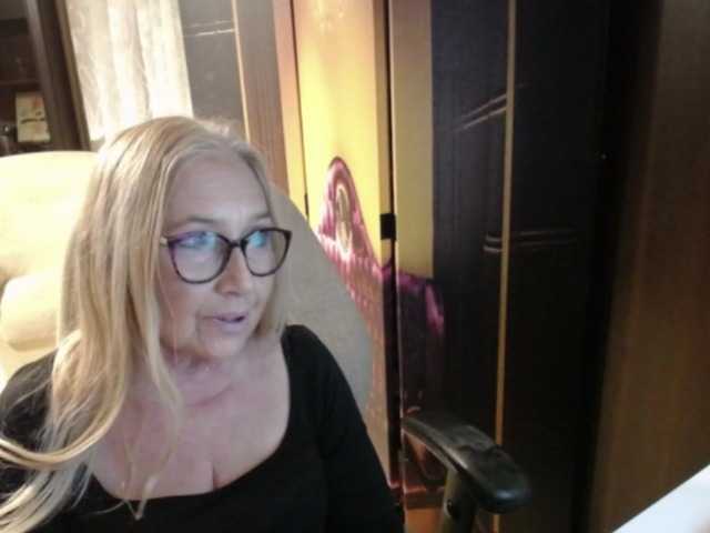BlondeSofia live cam on BongaCams