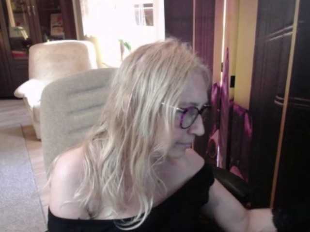 BlondeSofia live cam on BongaCams