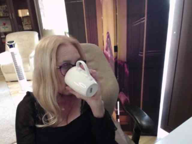 BlondeSofia webcam