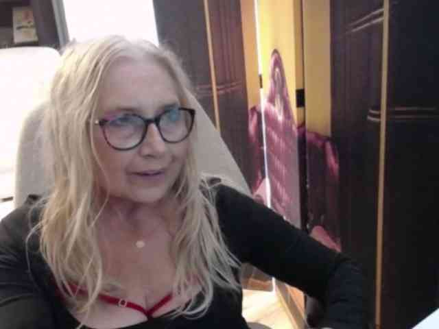 Modella: BlondeSofia