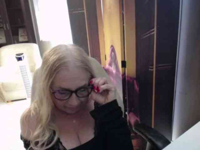 BlondeSofia Live Webcam on BongaCams
