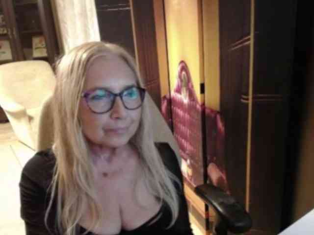 BlondeSofia BlondeSofia