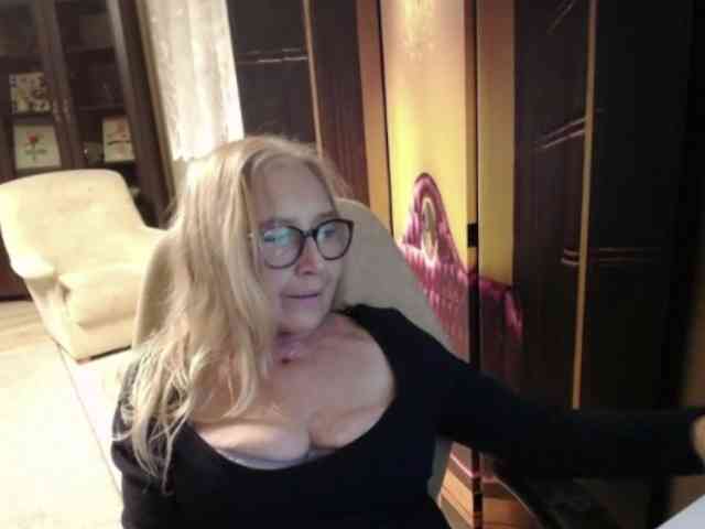 BlondeSofia