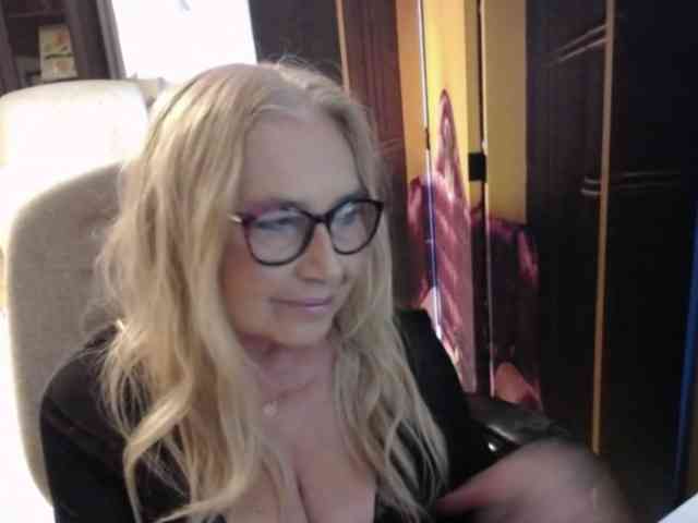 Вебкам-шоу BlondeSofia